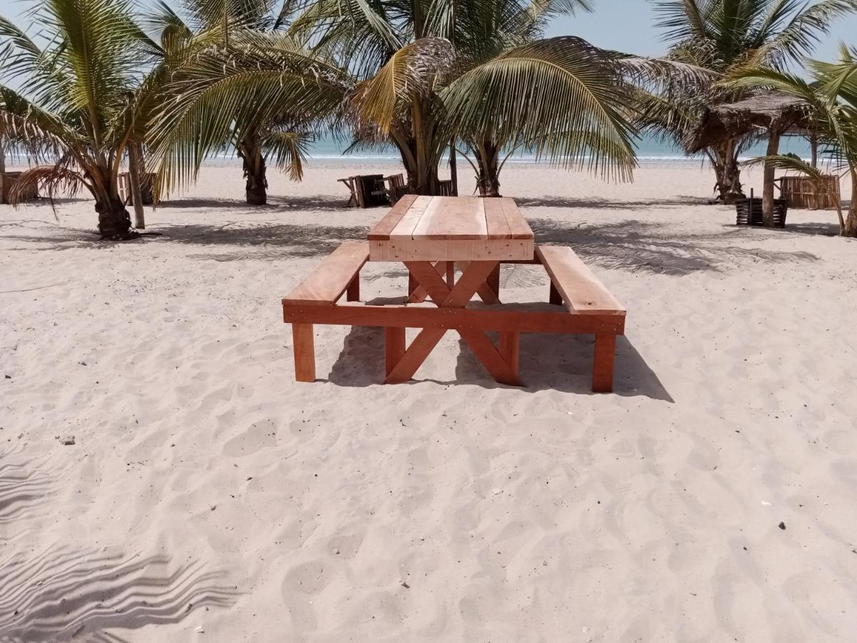 Kinkiliba Beach Lodge Sanyang Eksteriør bilde