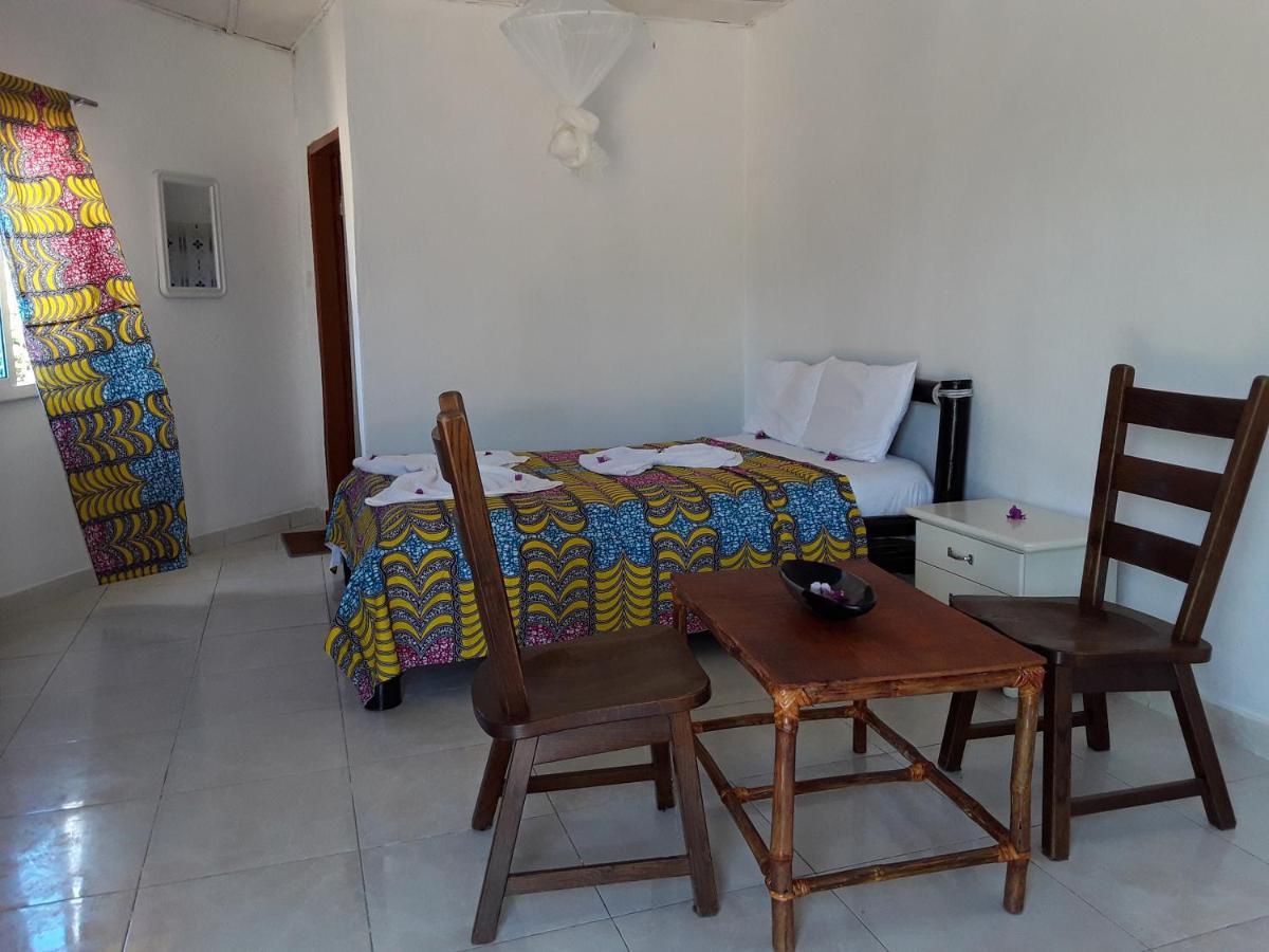 Kinkiliba Beach Lodge Sanyang Eksteriør bilde